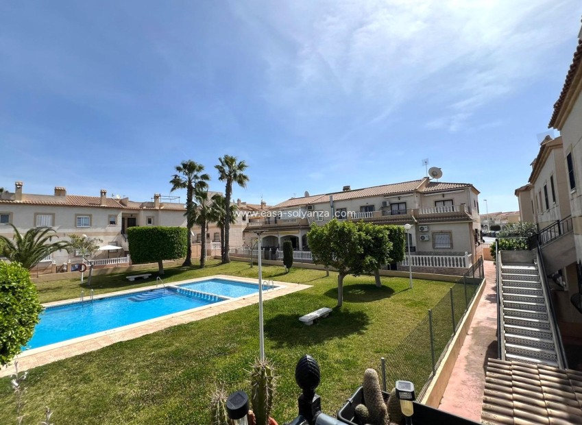 Wiederverkauf - Bungalow - Torrevieja - Aguas nuevas