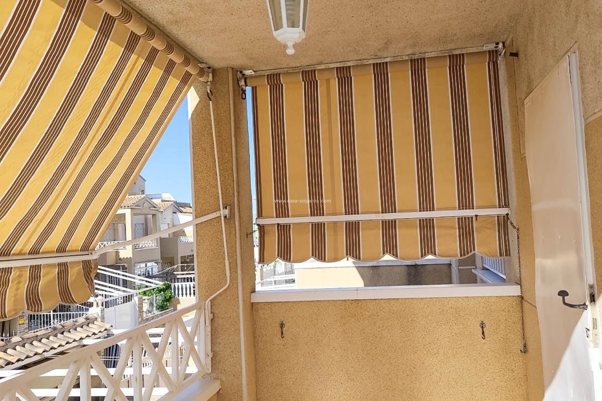 Wiederverkauf - Bungalow - Torrevieja - Parque Acuático - Sector 25