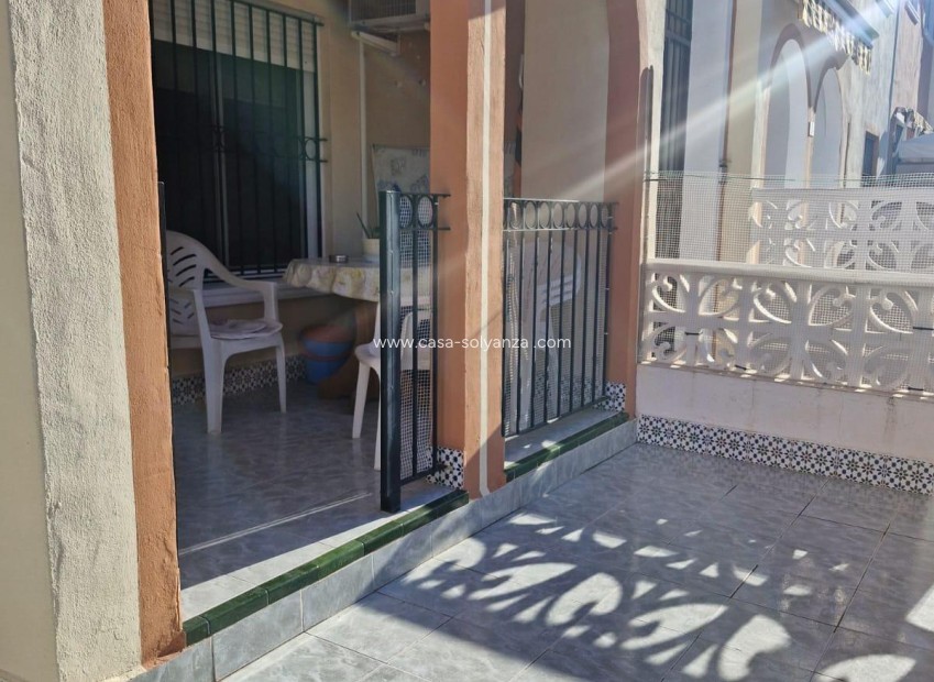 Wiederverkauf - Bungalow - Torrevieja - Playa De Los Naufragos