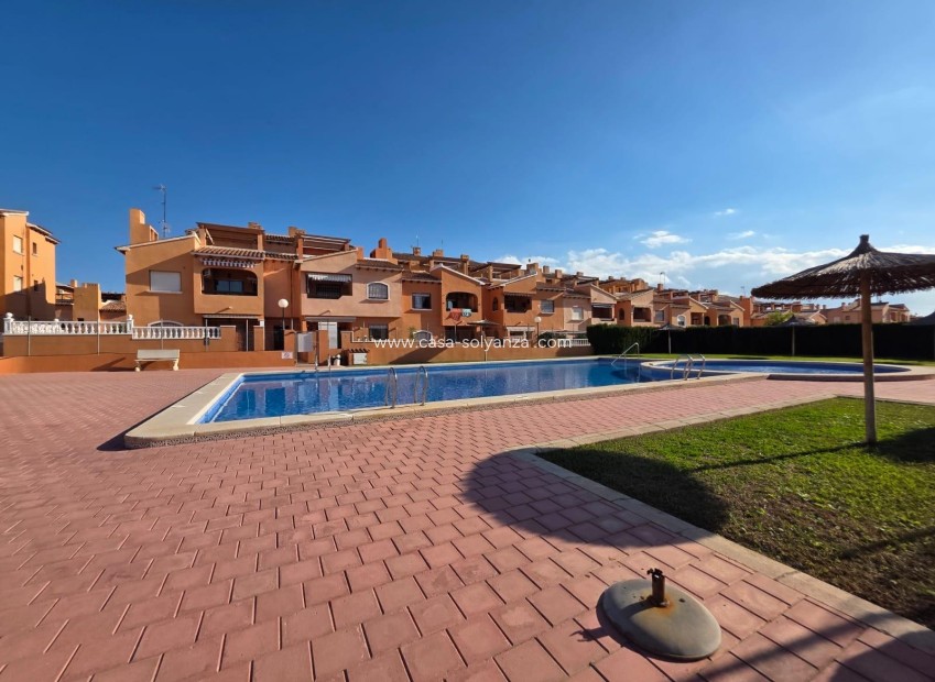 Wiederverkauf - Bungalow - Torrevieja - Zona Los Frutales