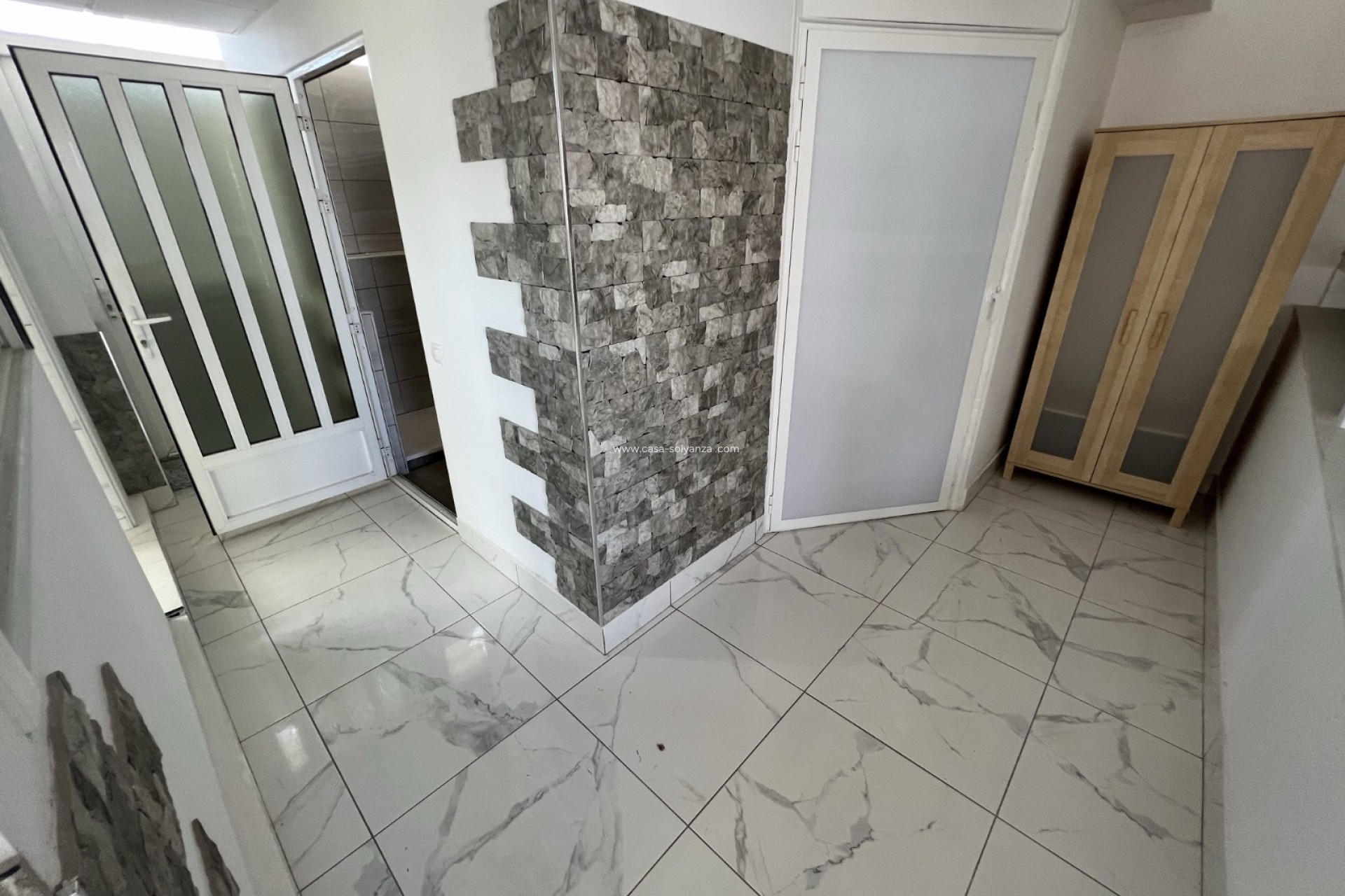 Wiederverkauf - commercial_building - Torrevieja - Costa Blanca Sur