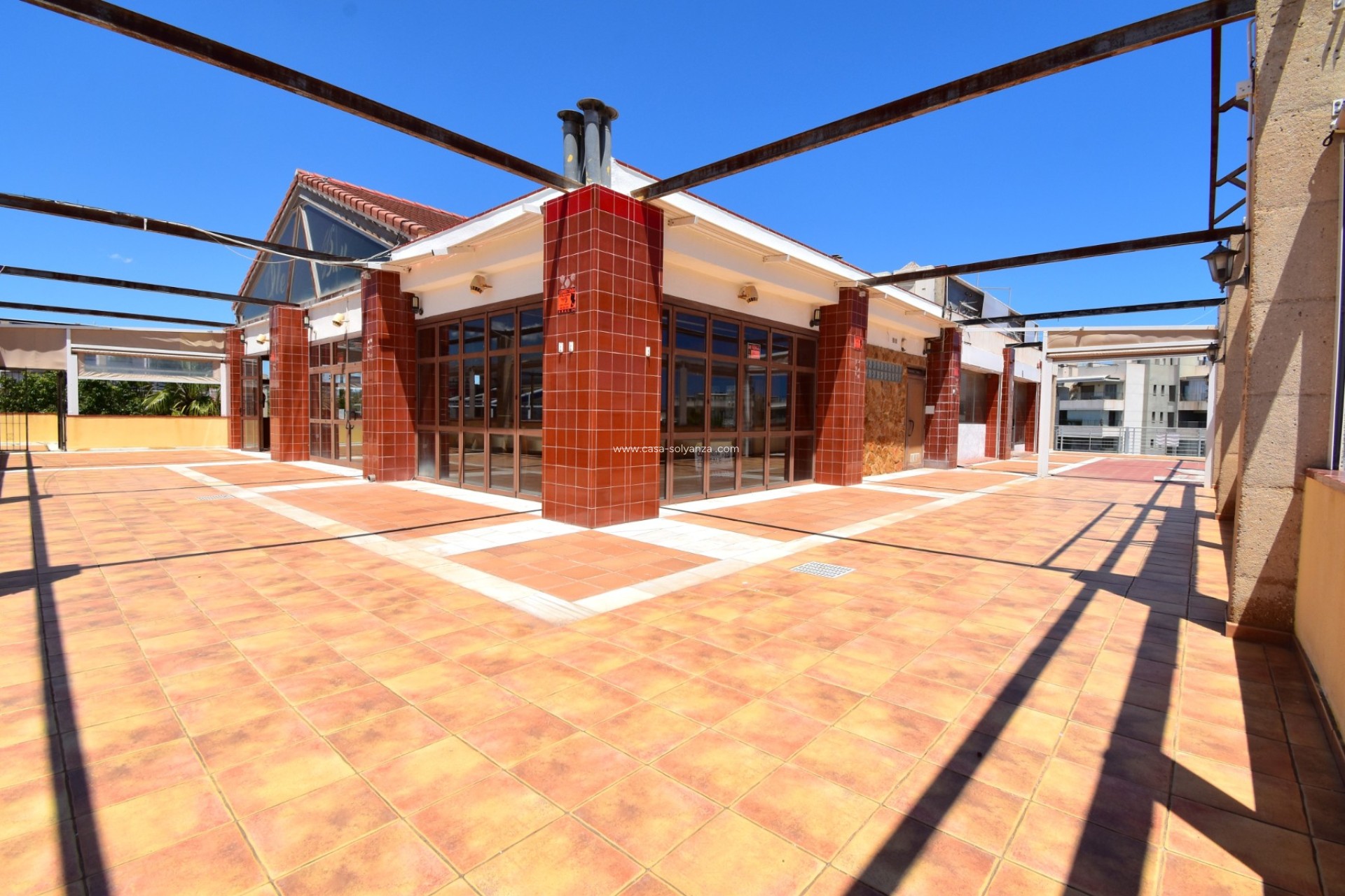 Wiederverkauf - Commercial (Freehold) - Orihuela Costa - Los Dolses