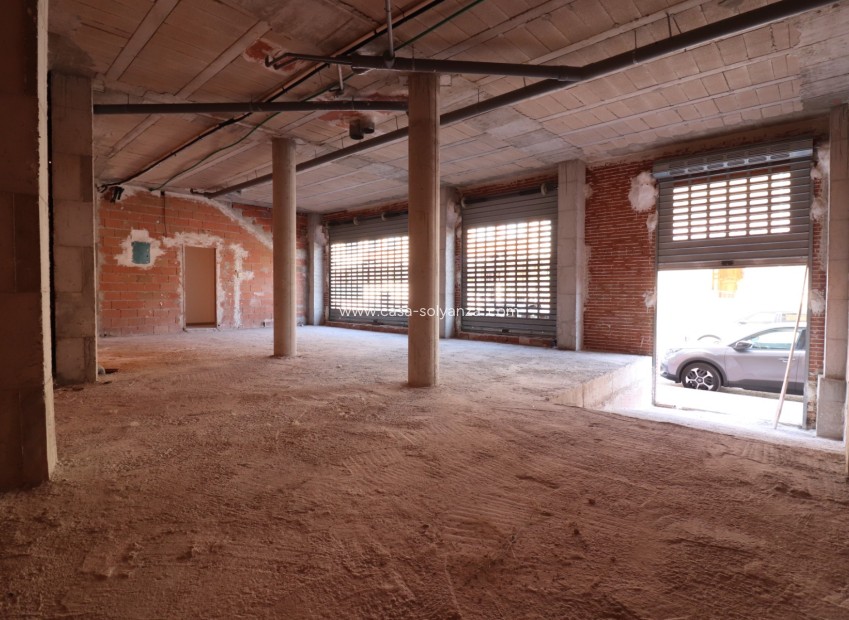 Wiederverkauf - Commercial (Freehold) - Rojales - Rojales - Village