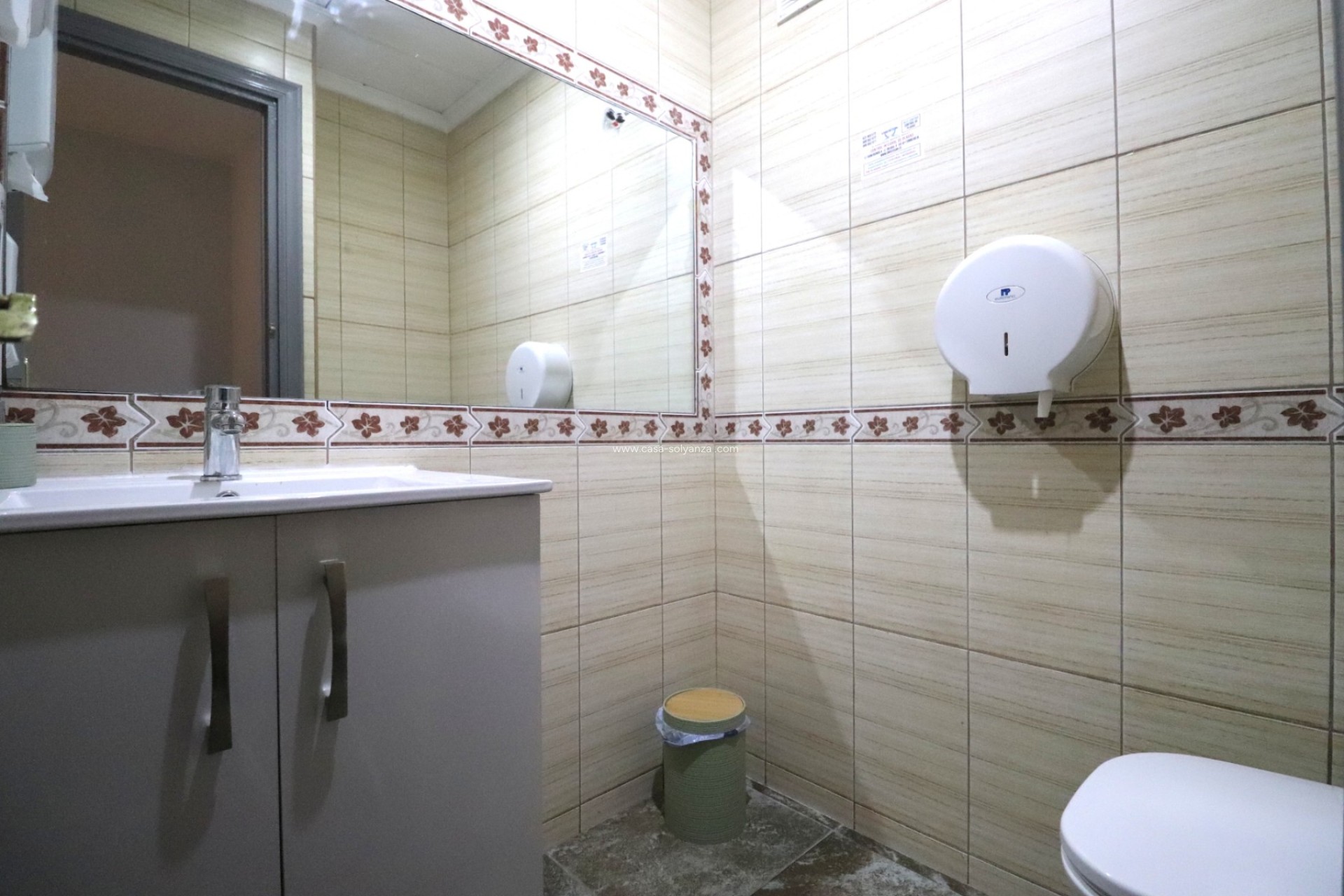 Wiederverkauf - Commercial (Leasehold) - Catral - Catral - Town