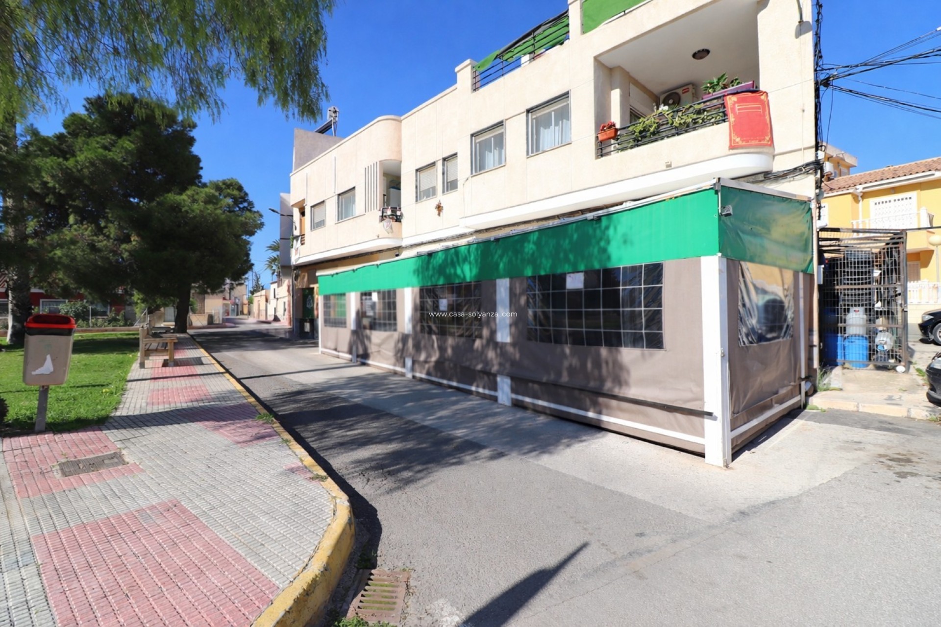 Wiederverkauf - Commercial (Leasehold) - Catral - Catral - Town