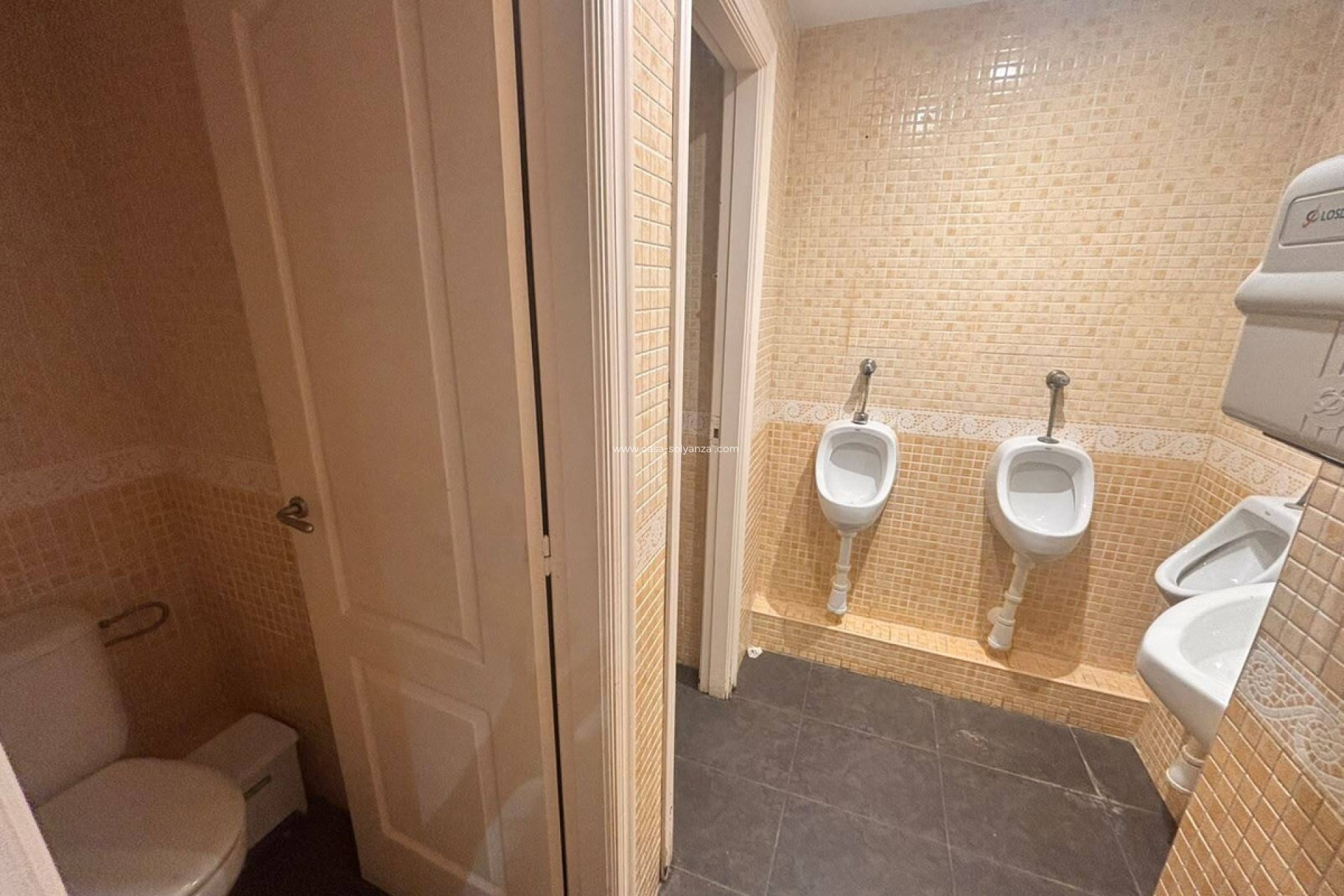 Wiederverkauf - Commercial Property - Denia - Denia Centro