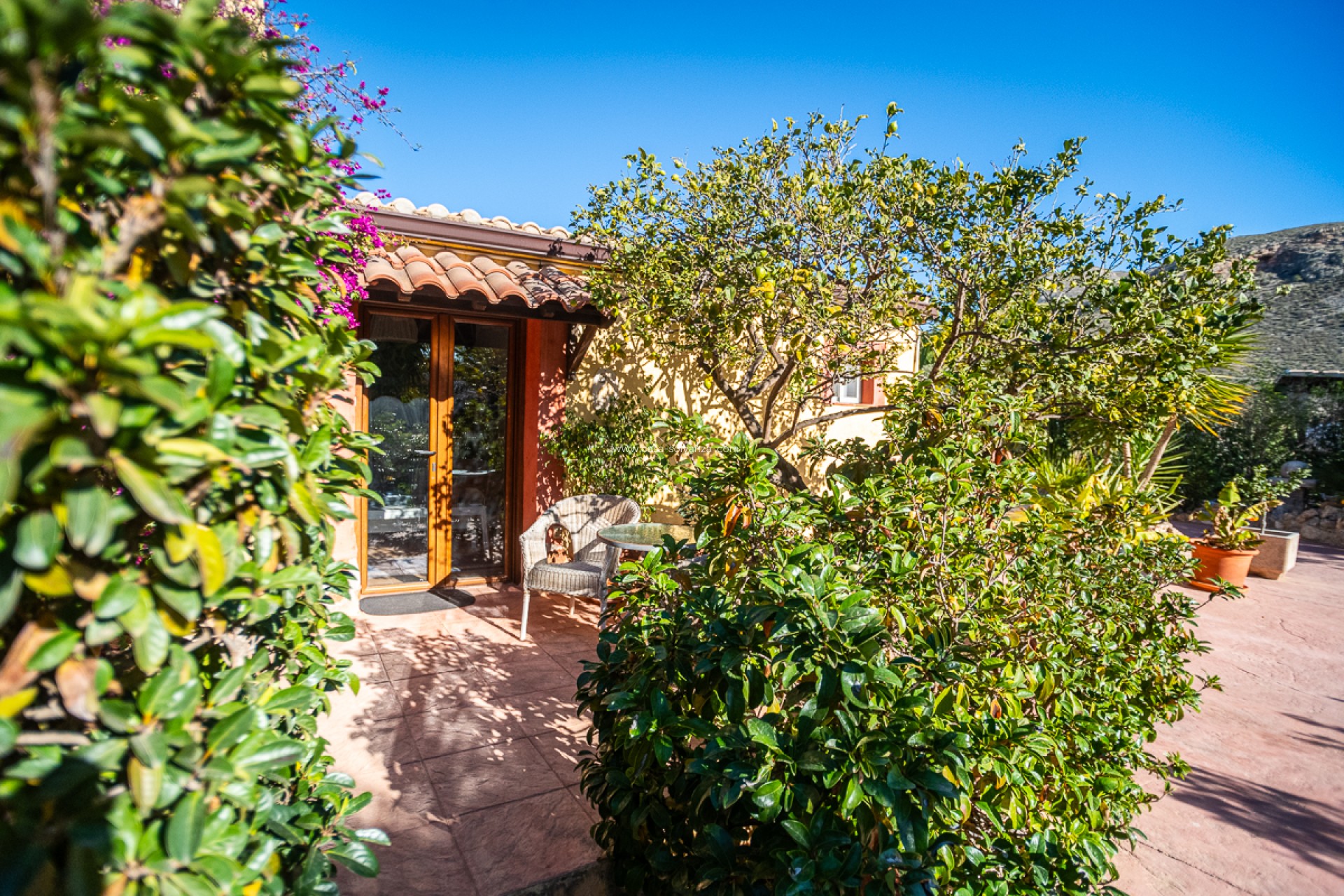 Wiederverkauf - Commercial Property - Hondón de las Nieves