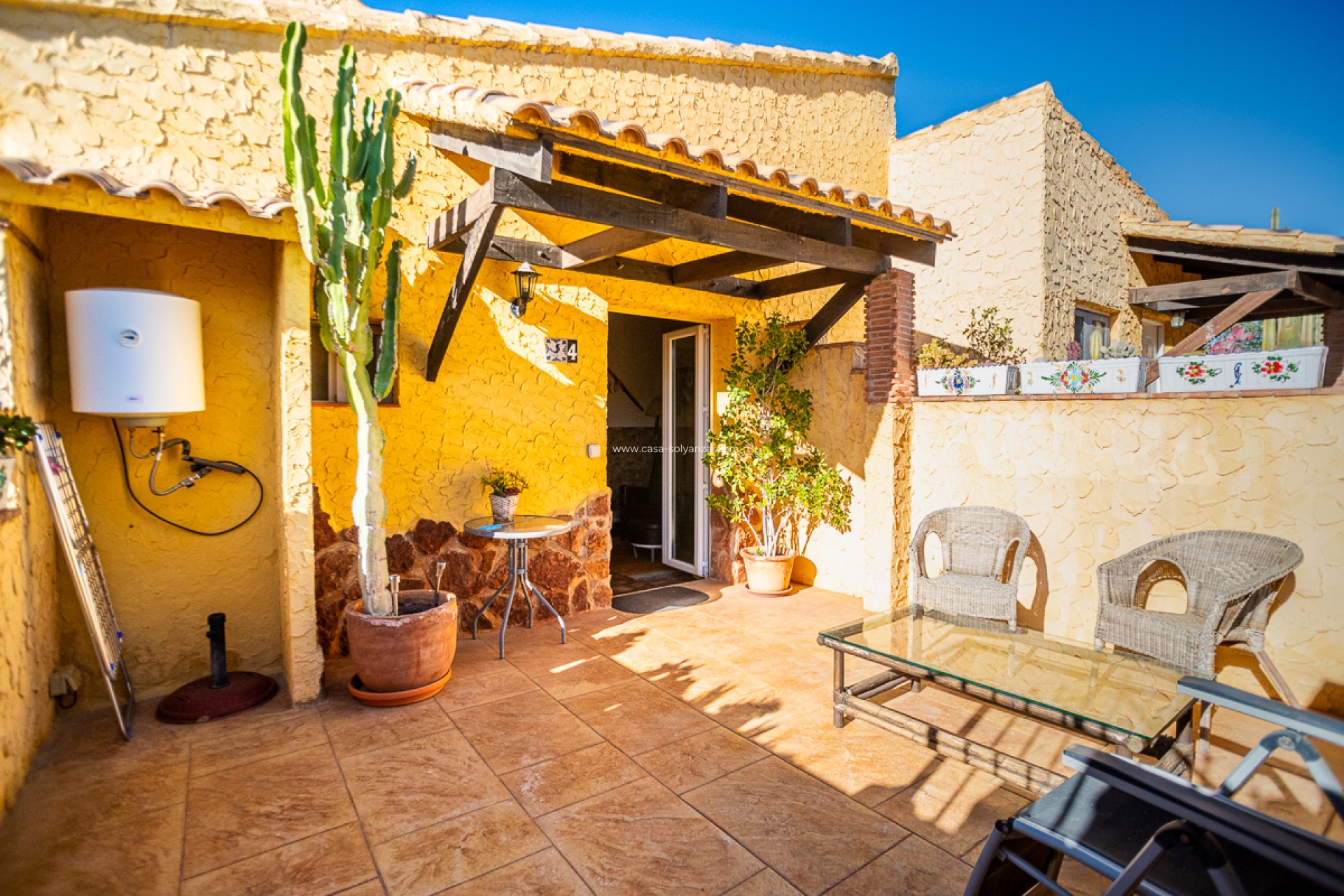 Wiederverkauf - Commercial Property - Hondón de las Nieves