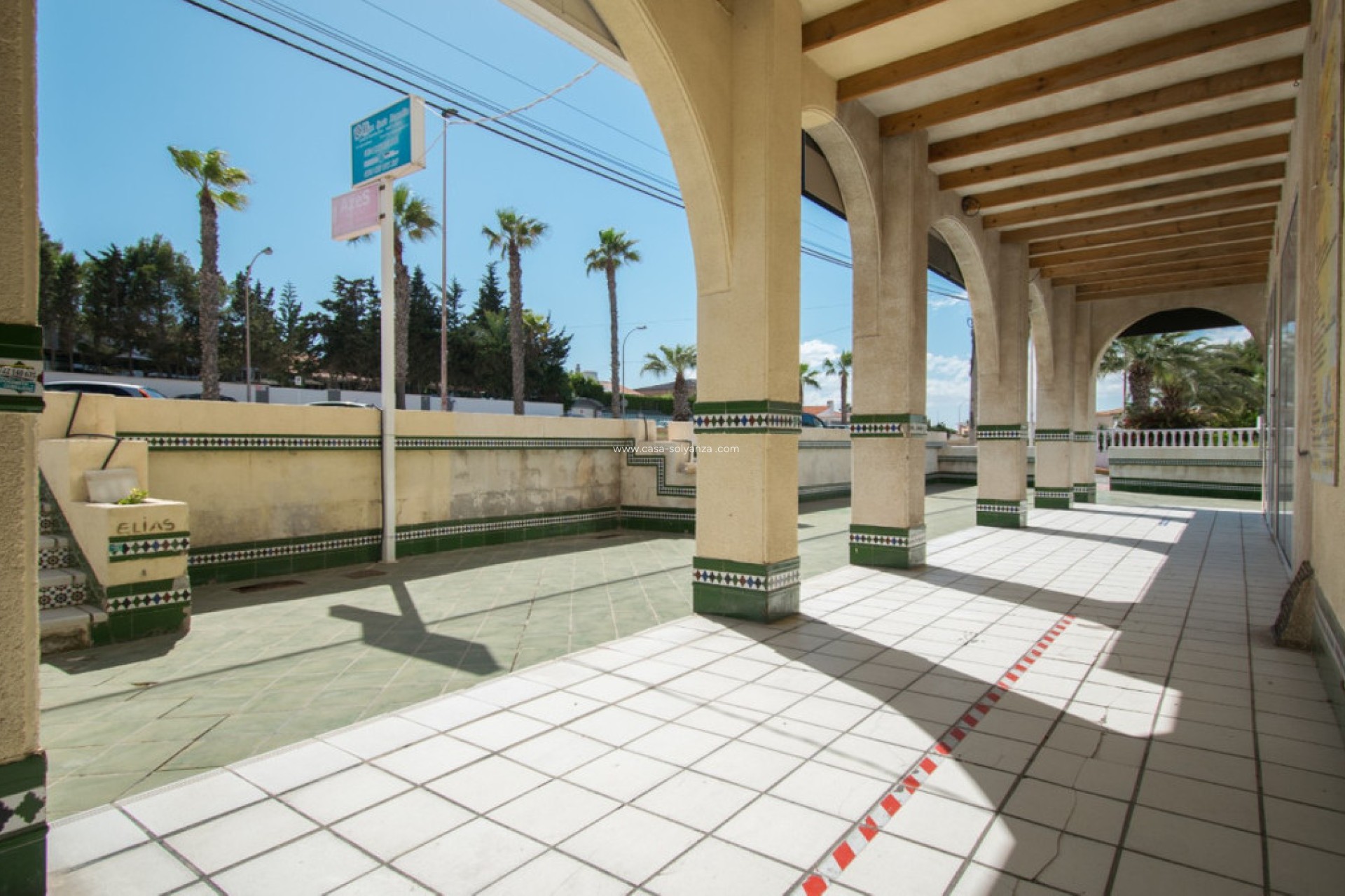 Wiederverkauf - Commercial Property - Torrevieja - La Mata