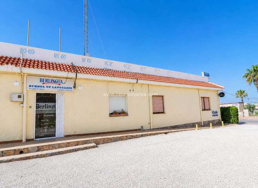Wiederverkauf - Commercial (Rental) - Ciudad Quesada - Doña Pepa