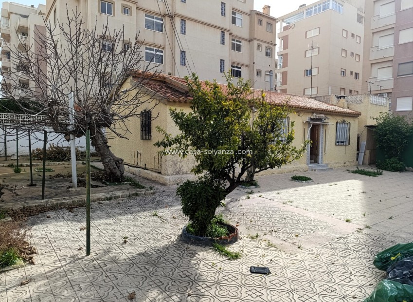 Wiederverkauf - Country Property/Finca - Torrevieja - Nueva Torrevieja