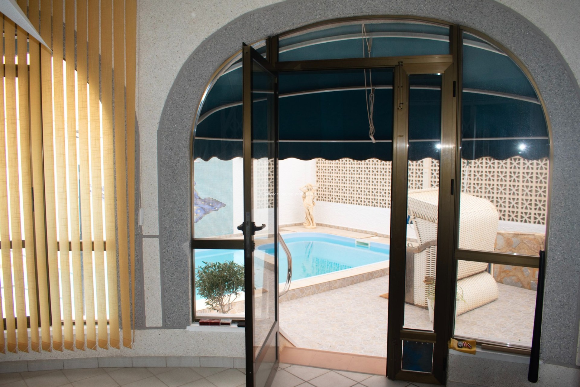 Wiederverkauf - Independent villa - Torrevieja