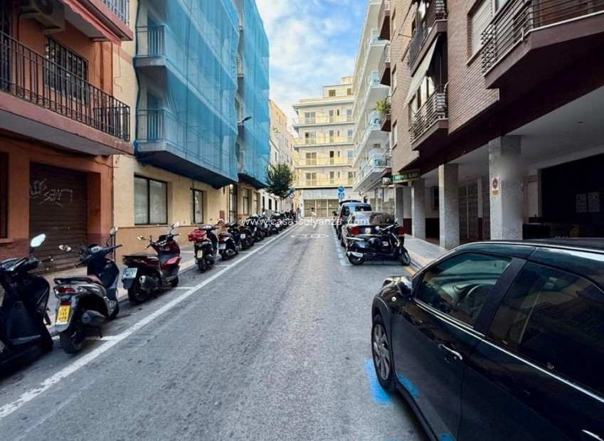 Wiederverkauf - Kommerziell - Benidorm - Poniente