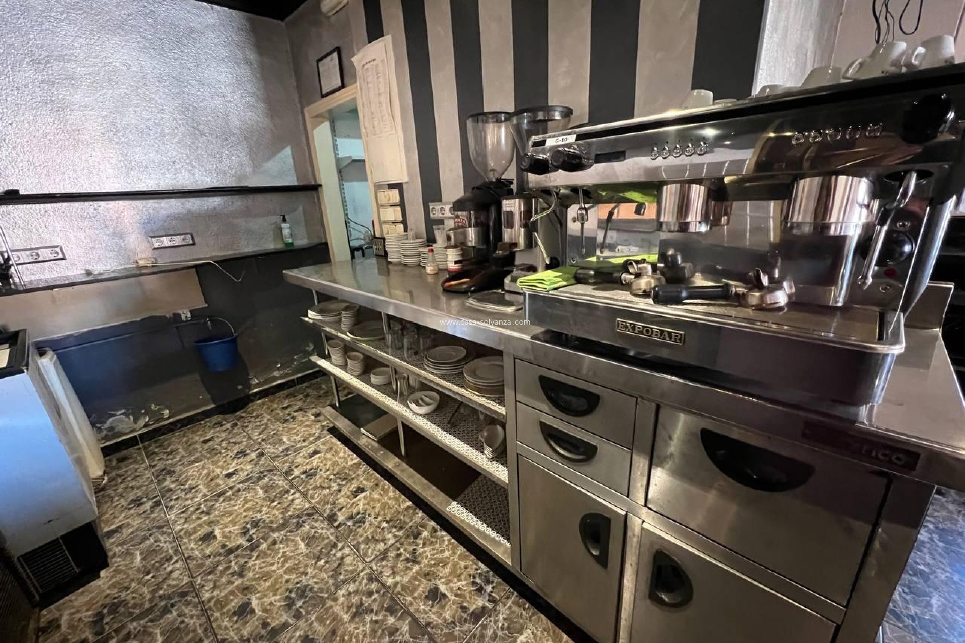 Wiederverkauf - Kommerziell - Dolores - Center