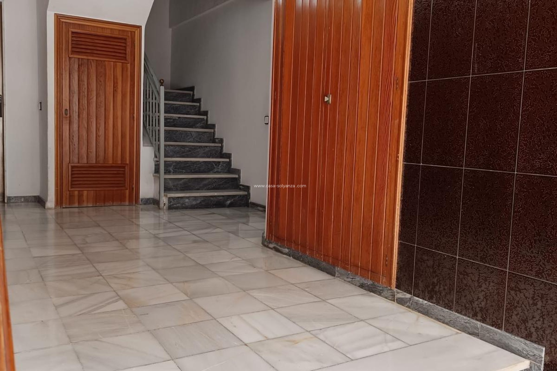 Wiederverkauf - Kommerziell - El Altet