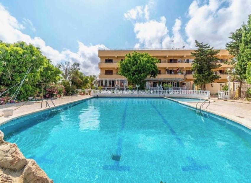 Wiederverkauf - Kommerziell - Torrevieja - Miramar - Torre Del Moro