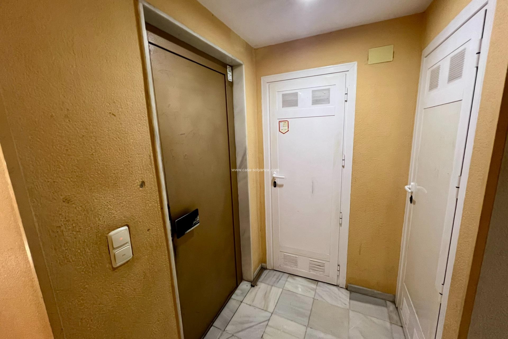 Wiederverkauf - Office - Orihuela - Zona Centro