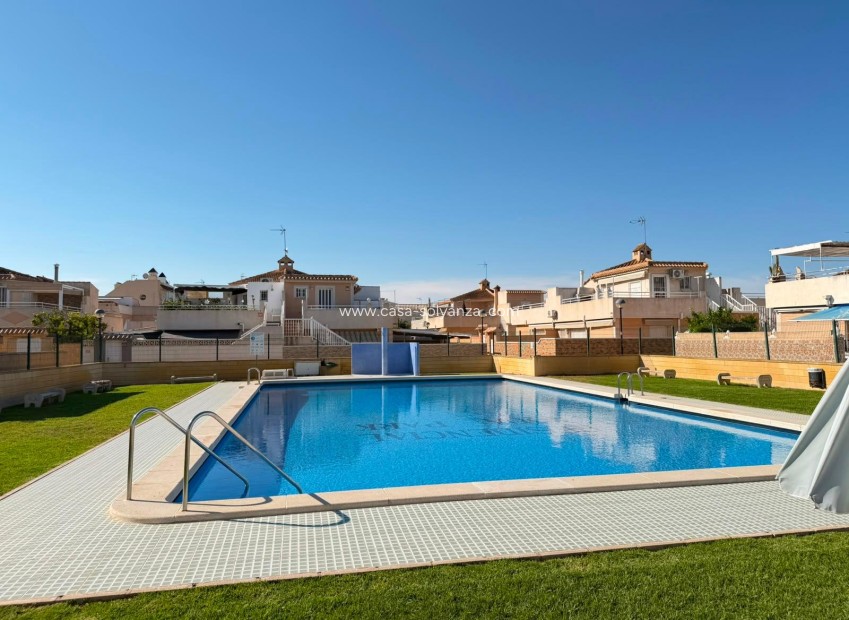 Wiederverkauf - Quad - Torrevieja - Carrefour