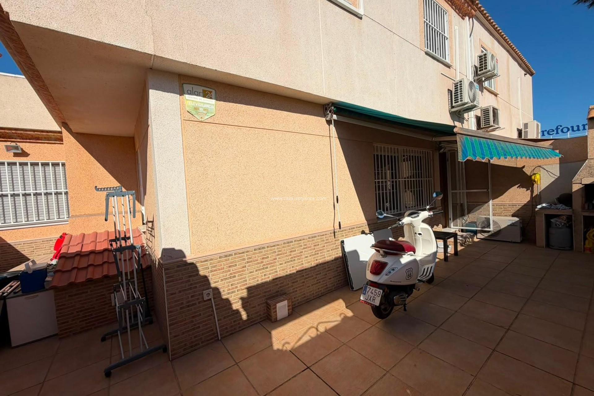 Wiederverkauf - Quad - Torrevieja - Carrefour