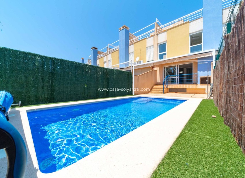 Wiederverkauf - Semi-detached house - Orihuela Costa - Campoamor