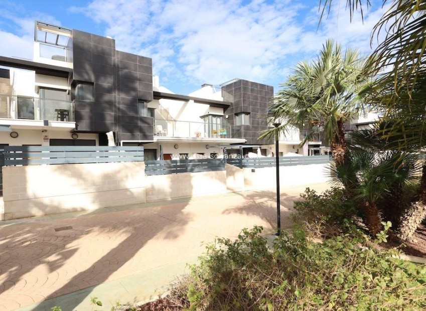 Wiederverkauf - Semi-detached house - Orihuela Costa - Los Dolses