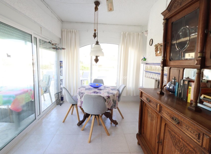 Wiederverkauf - Semi-detached house - Torrevieja - Punta Prima