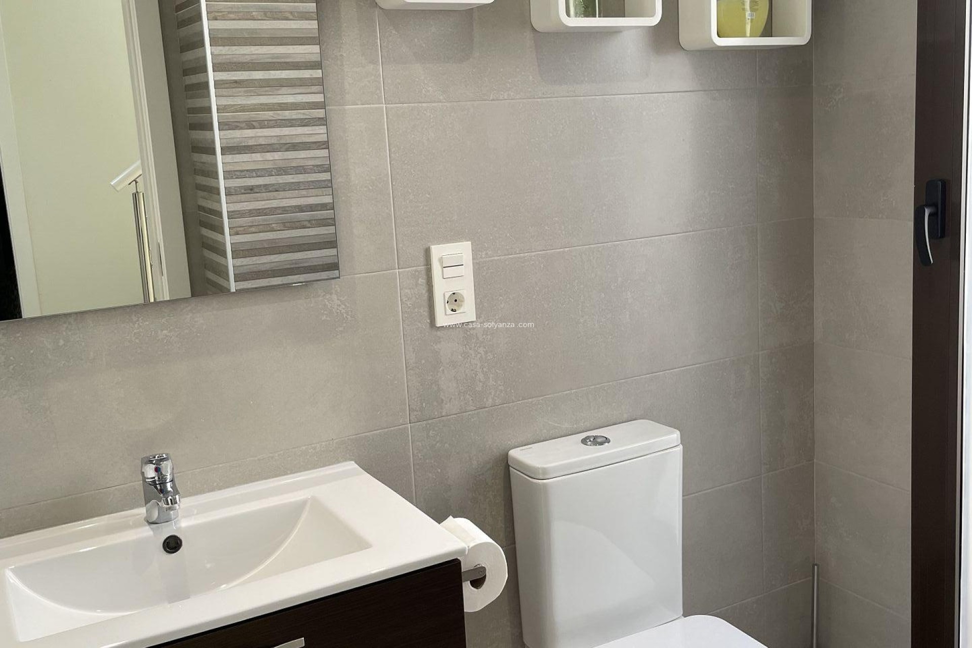 Wiederverkauf - Semi-detached house - Villamartin - Villamartín