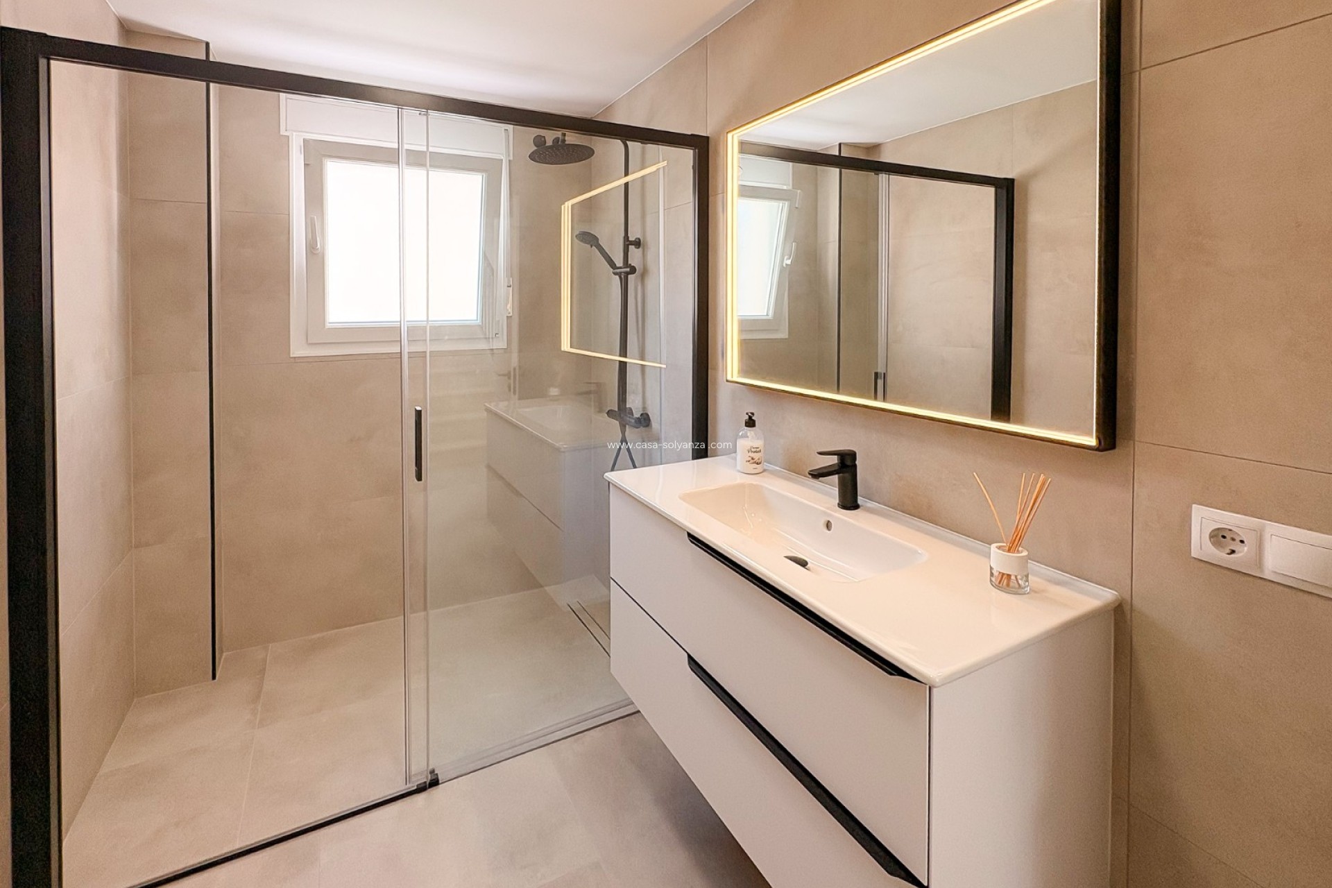 Wiederverkauf - Semi-Detached Villa - El Campello - Pueblo Acantilado - Venta Lanuza