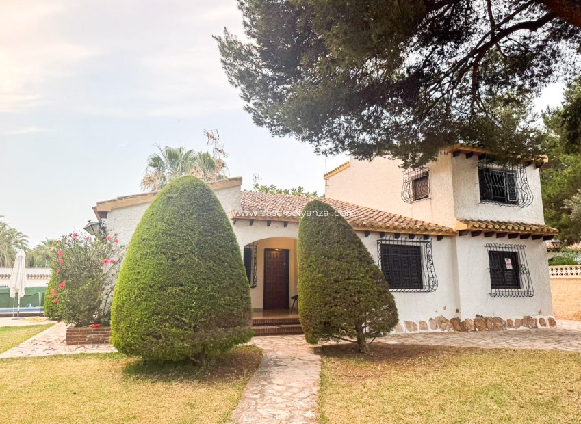Wiederverkauf - Semi-Detached Villa - Orihuela Costa - Punta Prima