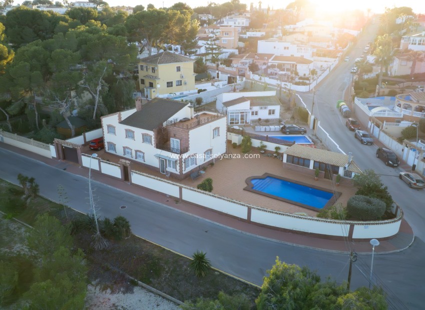 Wiederverkauf - Semi-Detached Villa - Torrevieja - Los Balcones