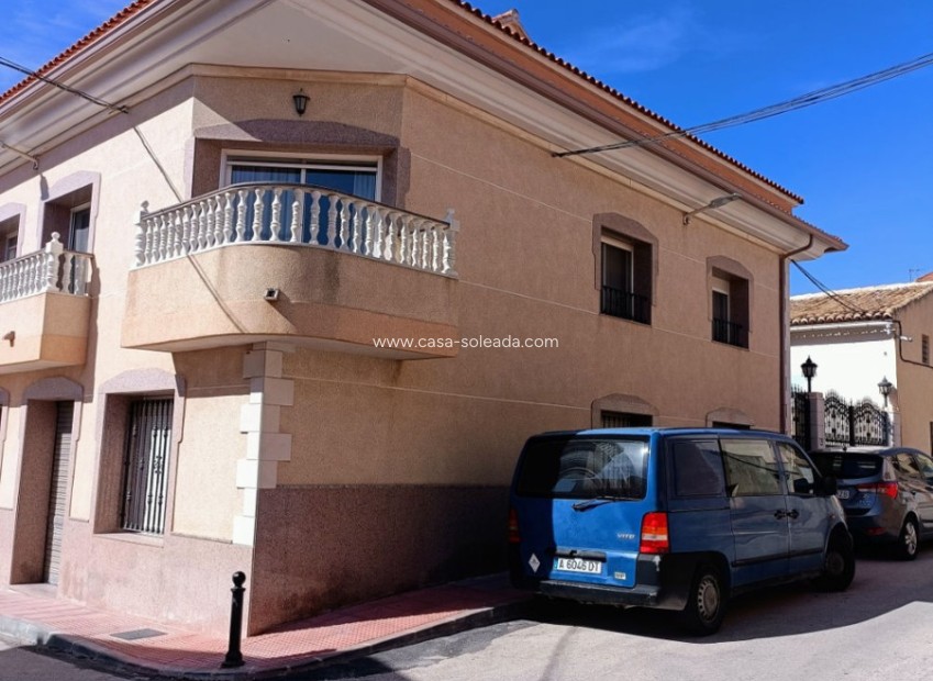 Wiederverkauf - Stadthaus - Algueña - Inland