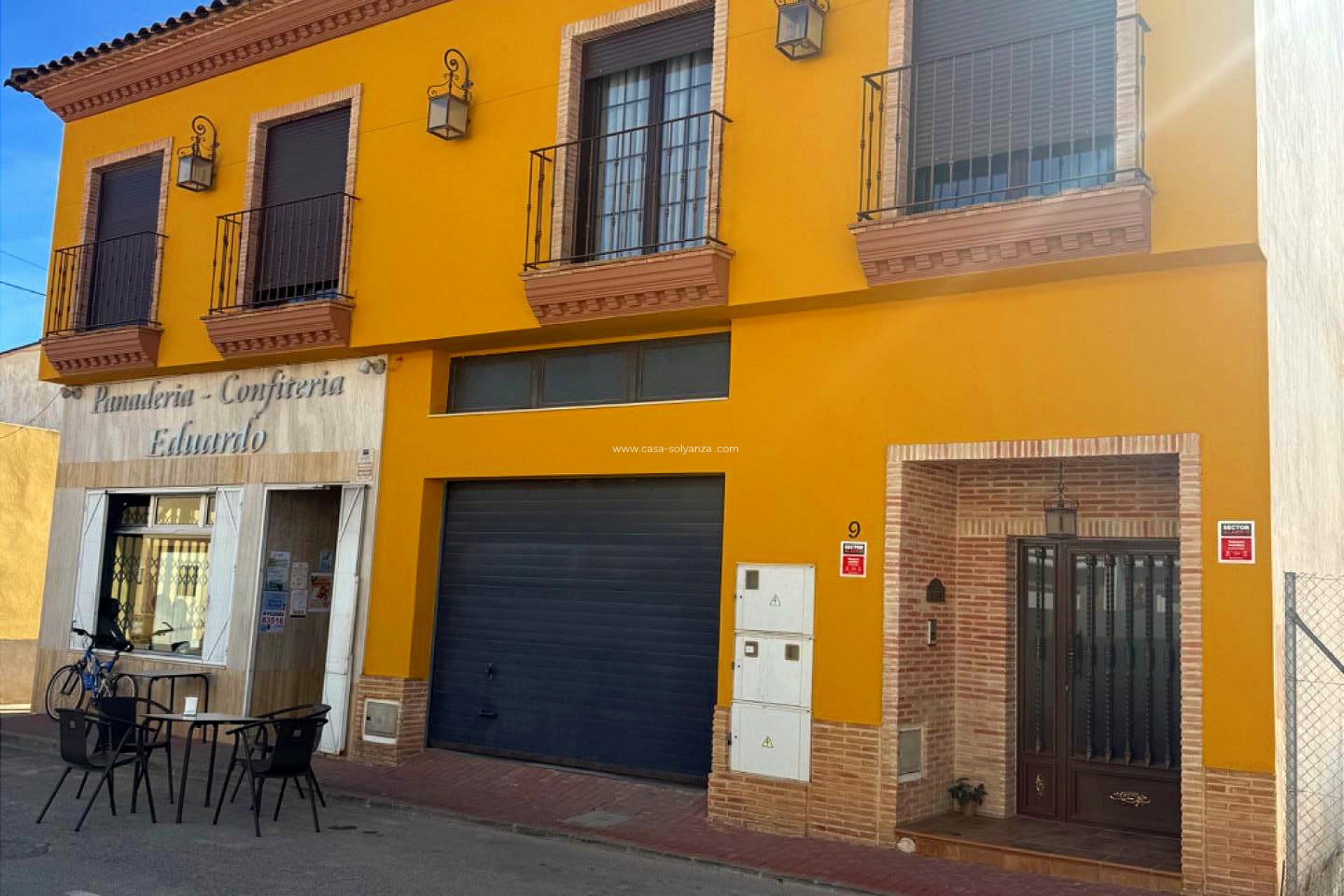 Wiederverkauf - Stadthaus - Avileses