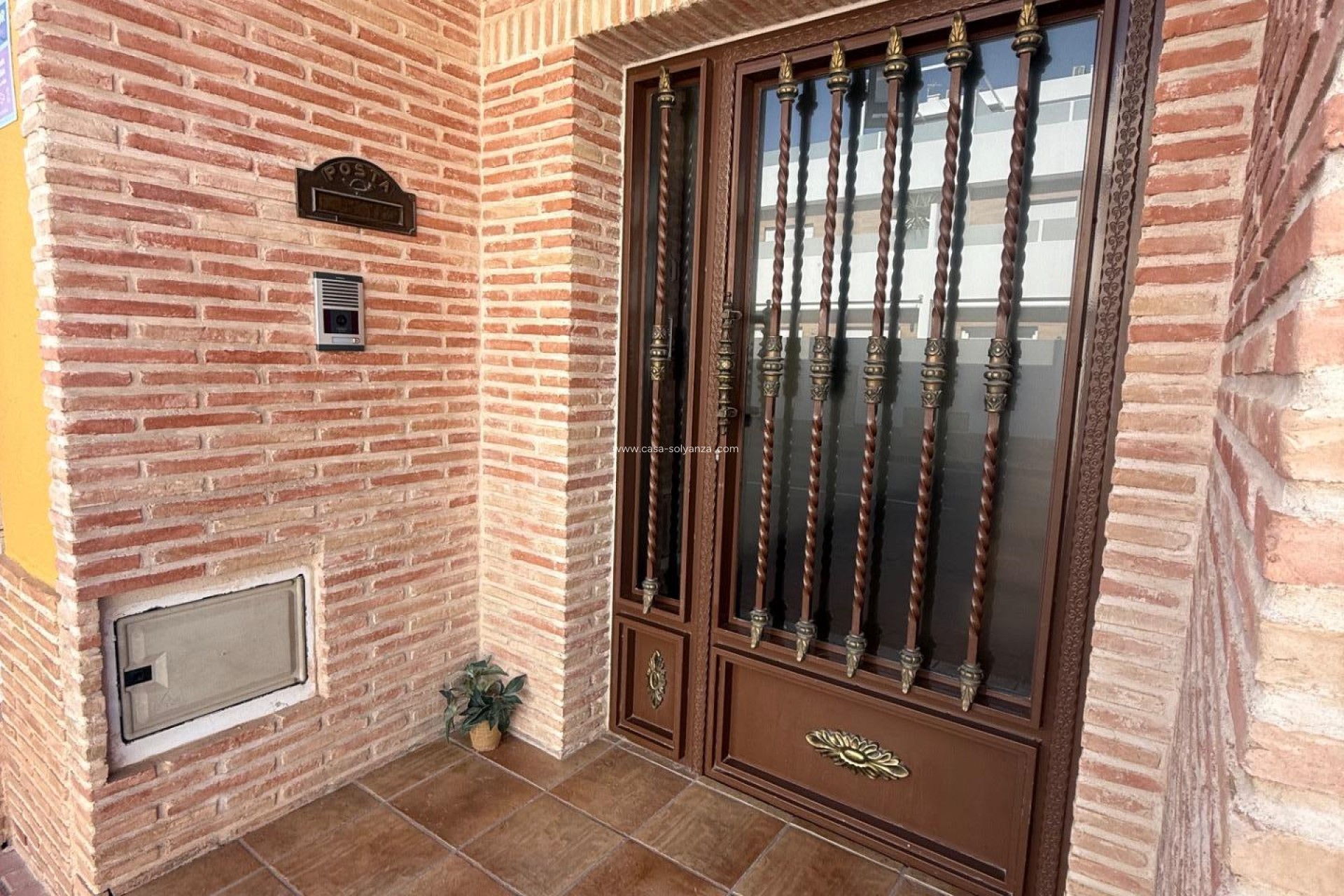 Wiederverkauf - Stadthaus - Avileses