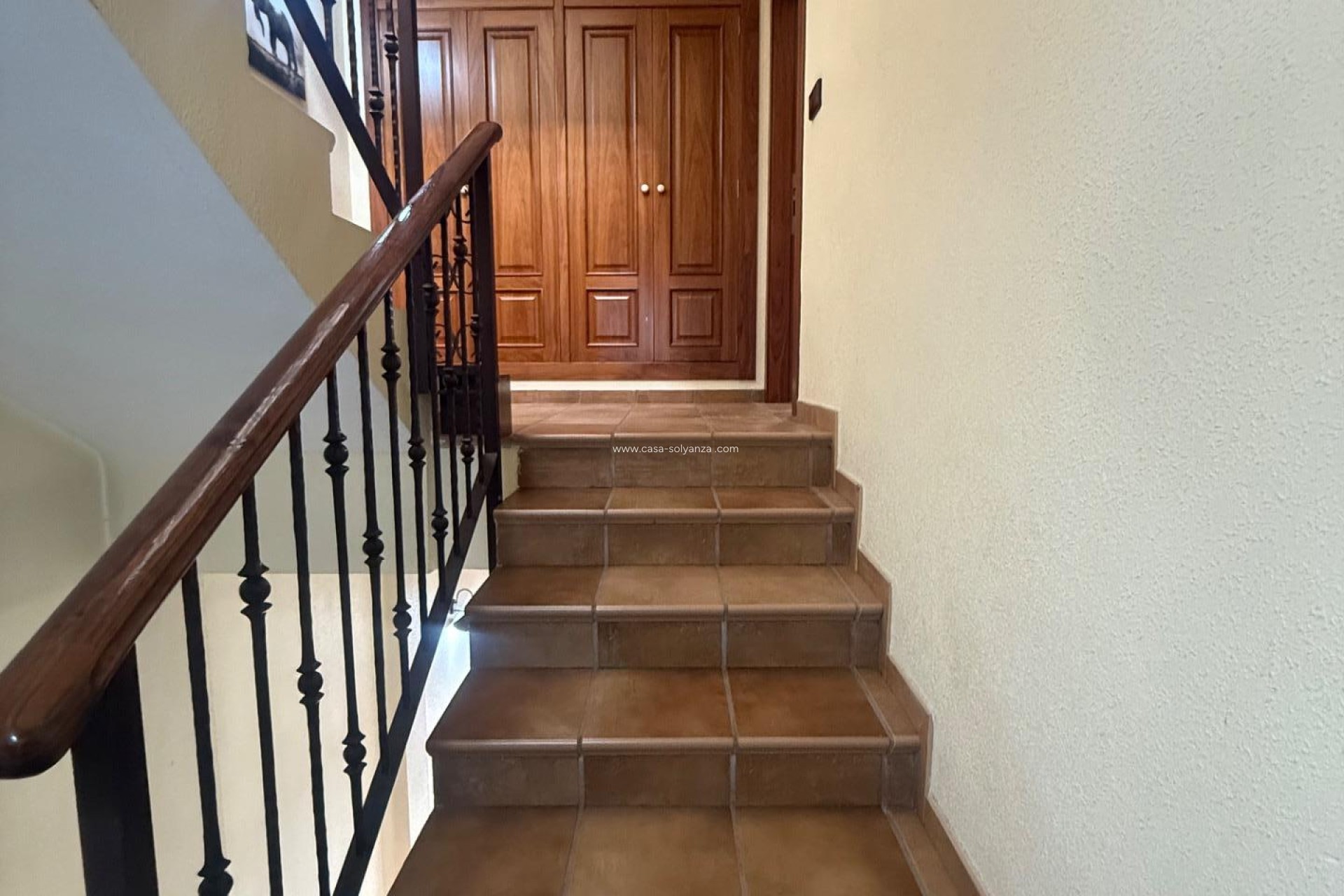 Wiederverkauf - Stadthaus - Avileses