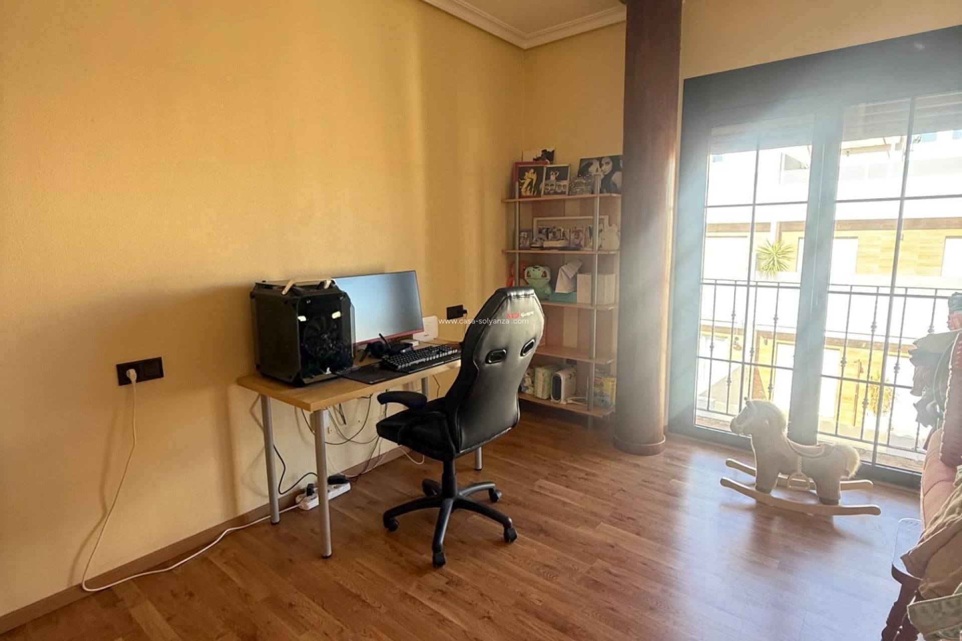 Wiederverkauf - Stadthaus - Avileses