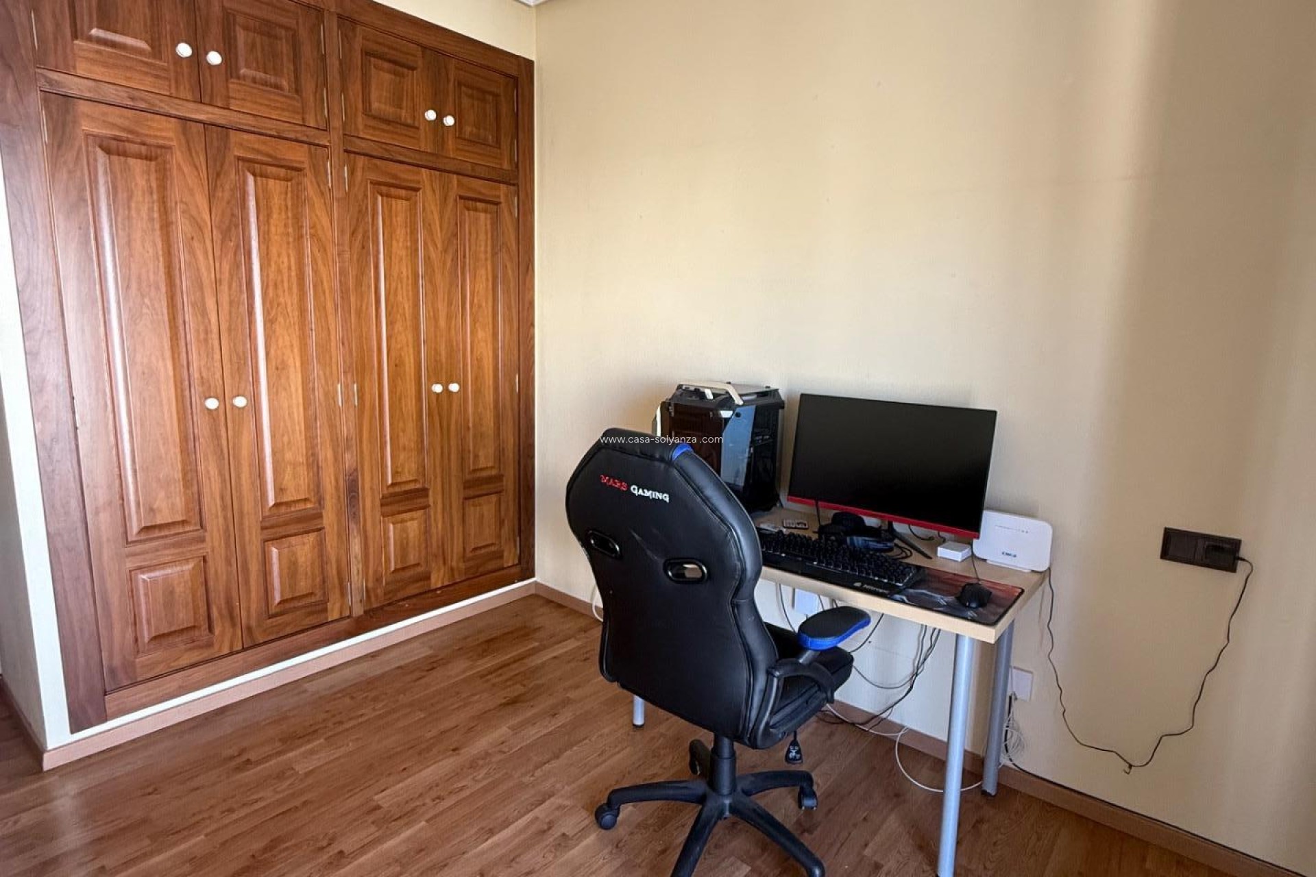 Wiederverkauf - Stadthaus - Avileses