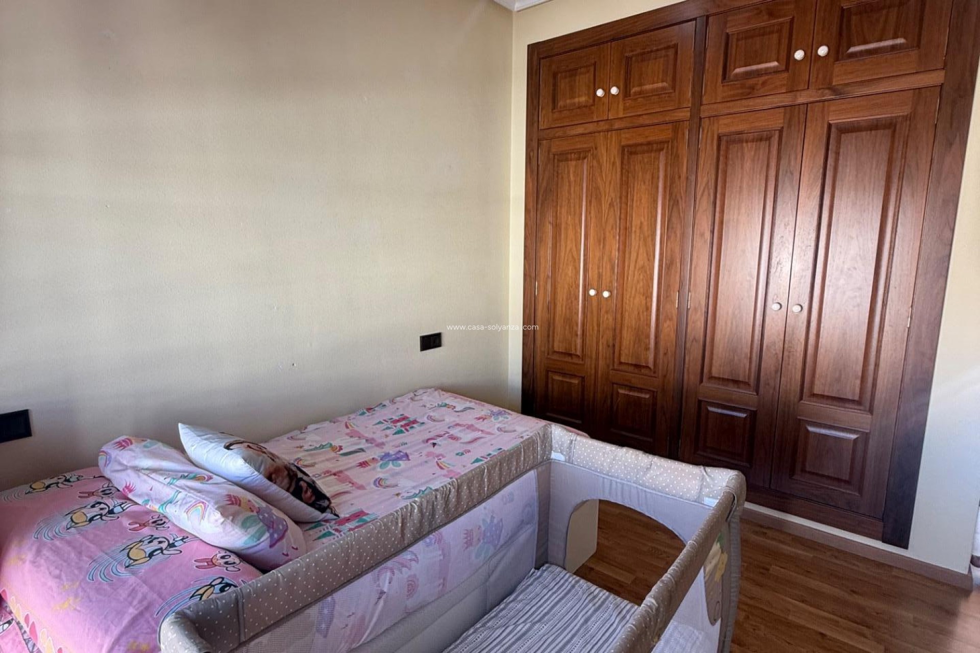 Wiederverkauf - Stadthaus - Avileses