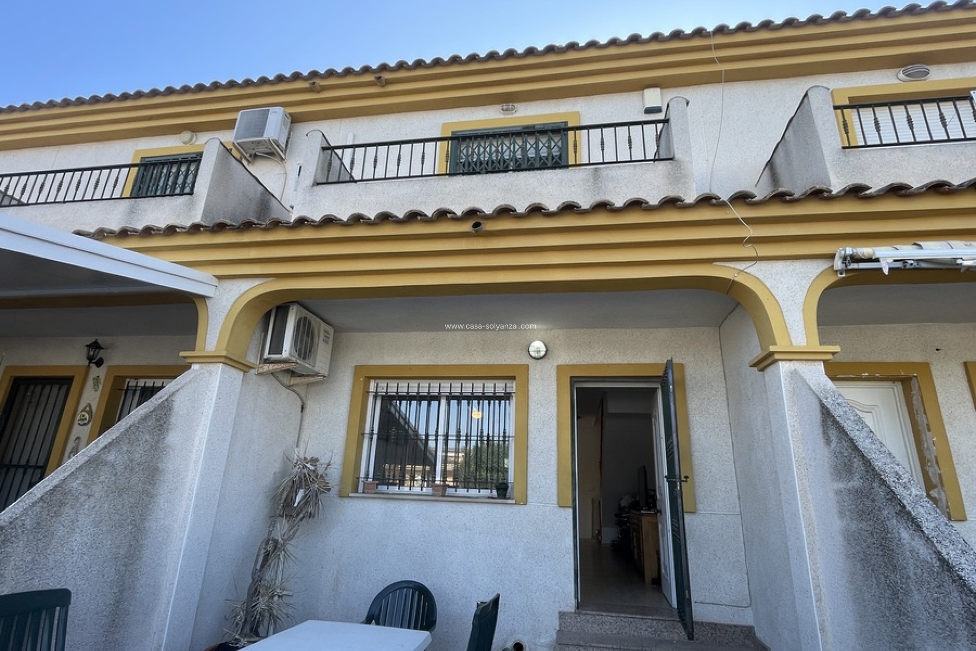 Wiederverkauf - Stadthaus - Daya Nueva - 0