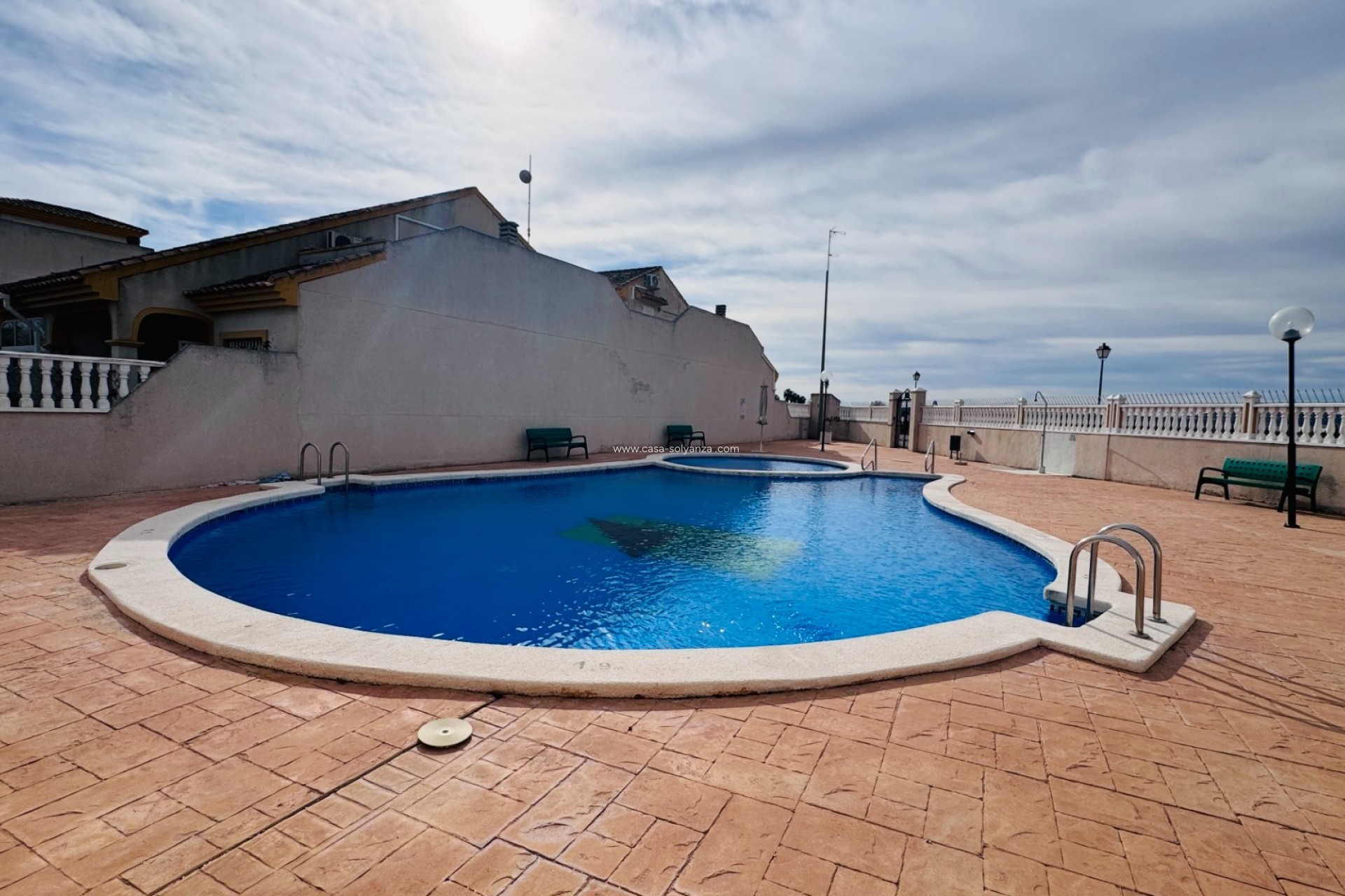 Wiederverkauf - Stadthaus - Daya Nueva