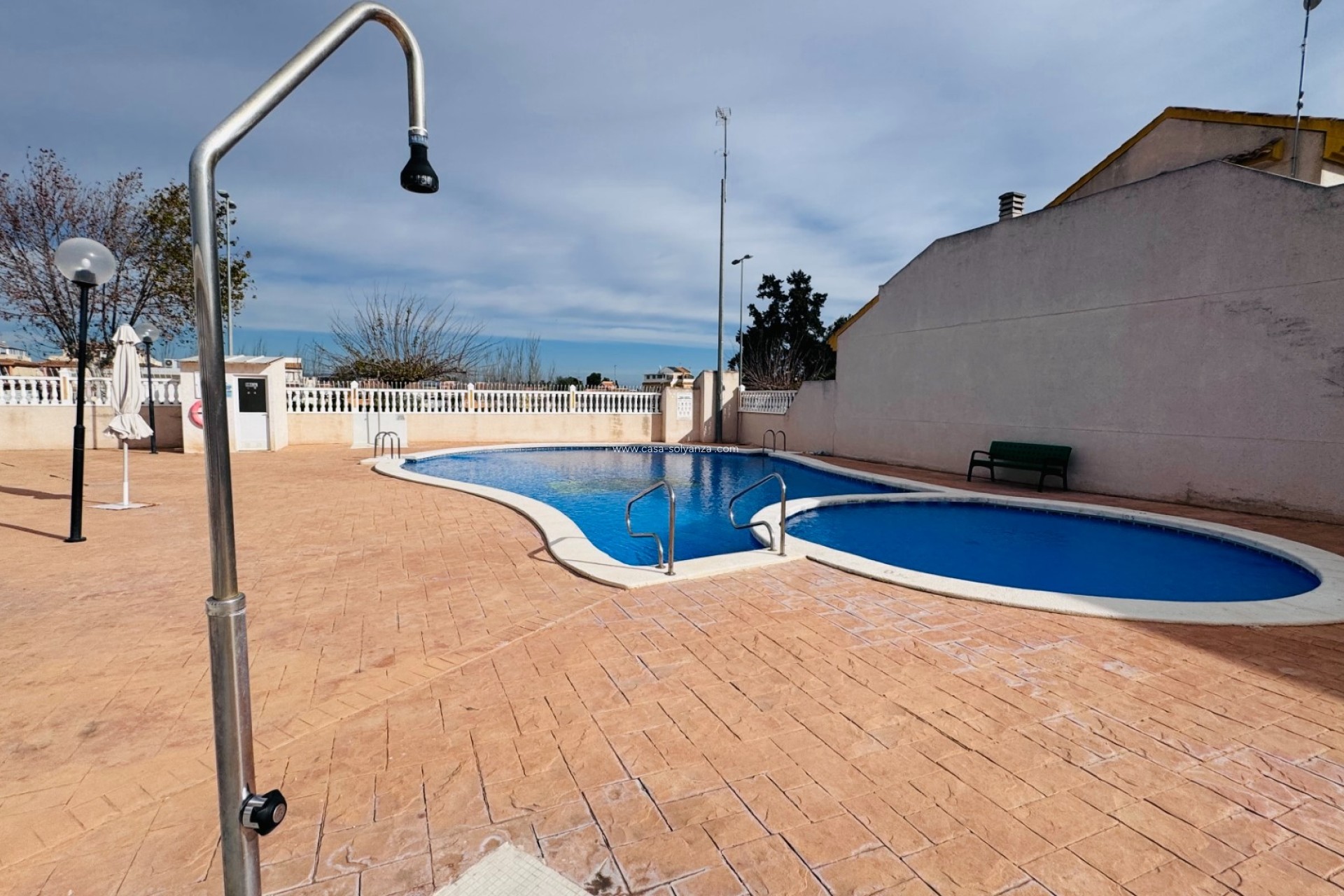 Wiederverkauf - Stadthaus - Daya Nueva