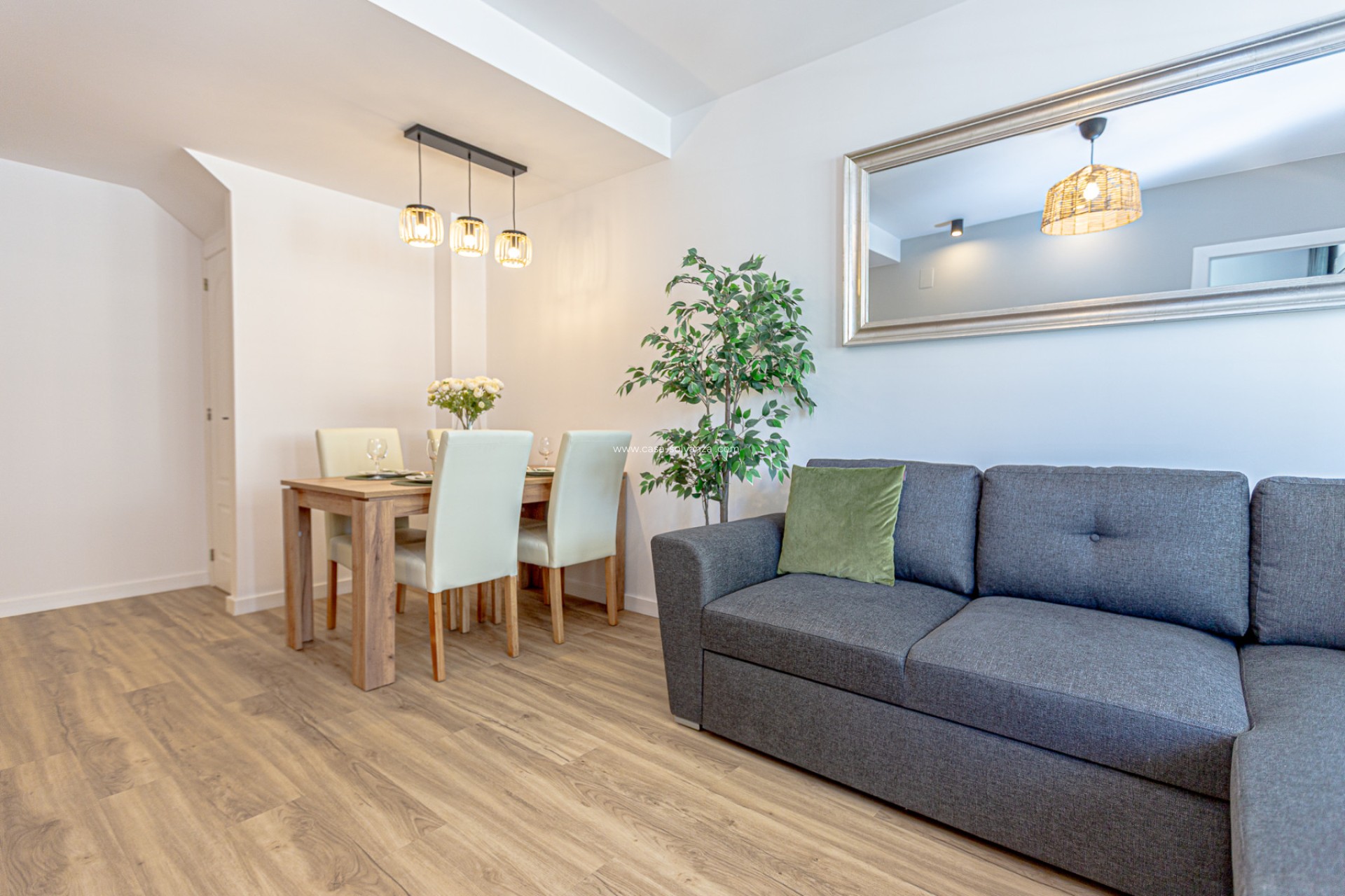 Wiederverkauf - Stadthaus - Los Altos