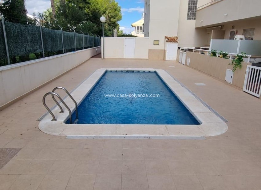 Wiederverkauf - Stadthaus - Orihuela Costa - Villamartín