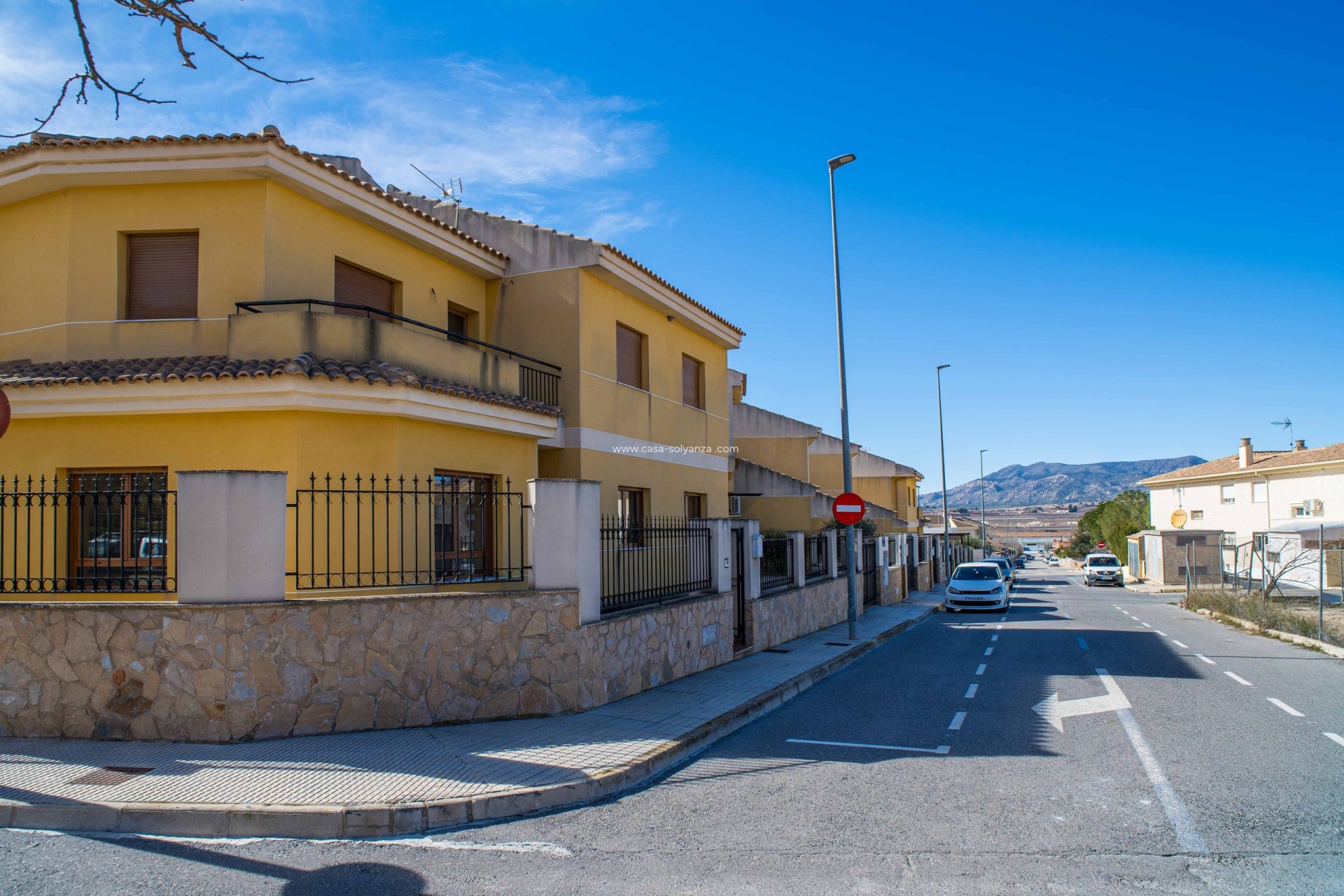 Wiederverkauf - Stadthaus - Pinoso - Calle Dalias 1