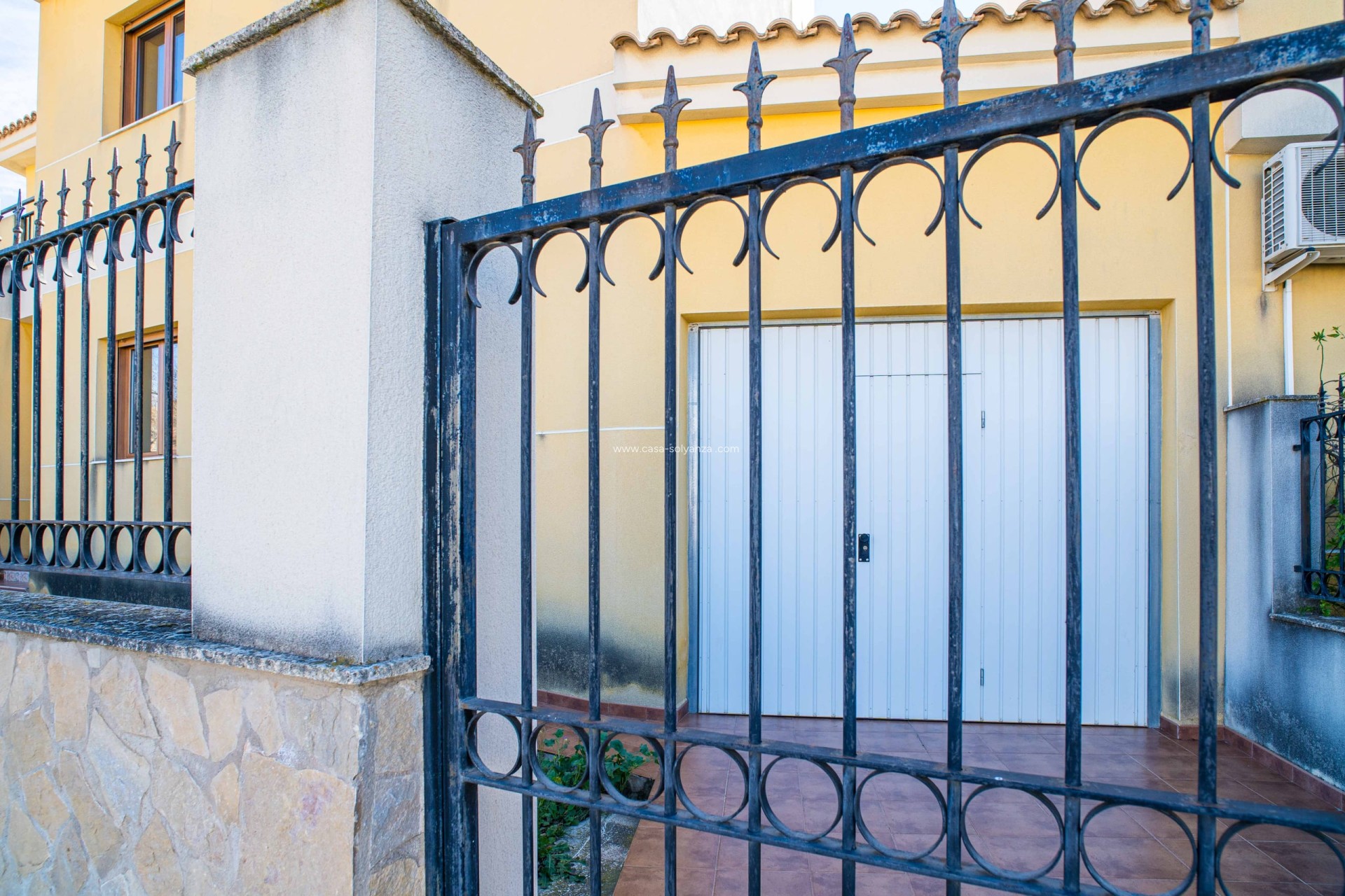Wiederverkauf - Stadthaus - Pinoso - Calle Dalias 1
