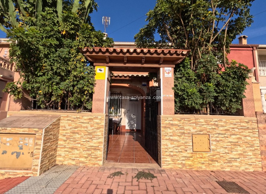 Wiederverkauf - Stadthaus - Torrevieja - El Acequión - Los Náufragos