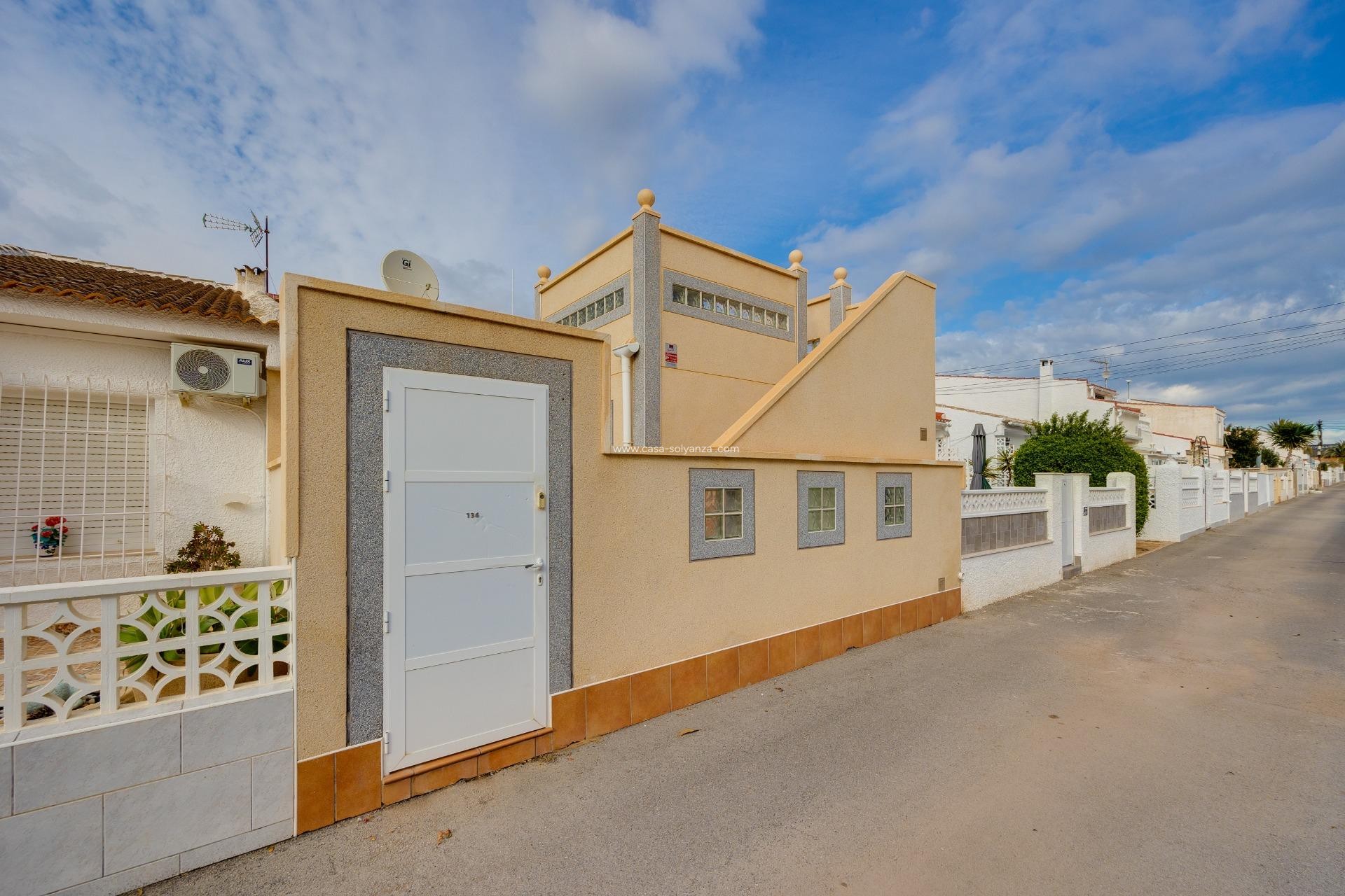 Wiederverkauf - Stadthaus - Torrevieja - El Limonar