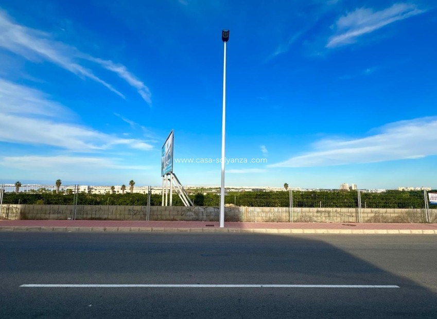 Wiederverkauf - Stadthaus - Torrevieja - La Siesta