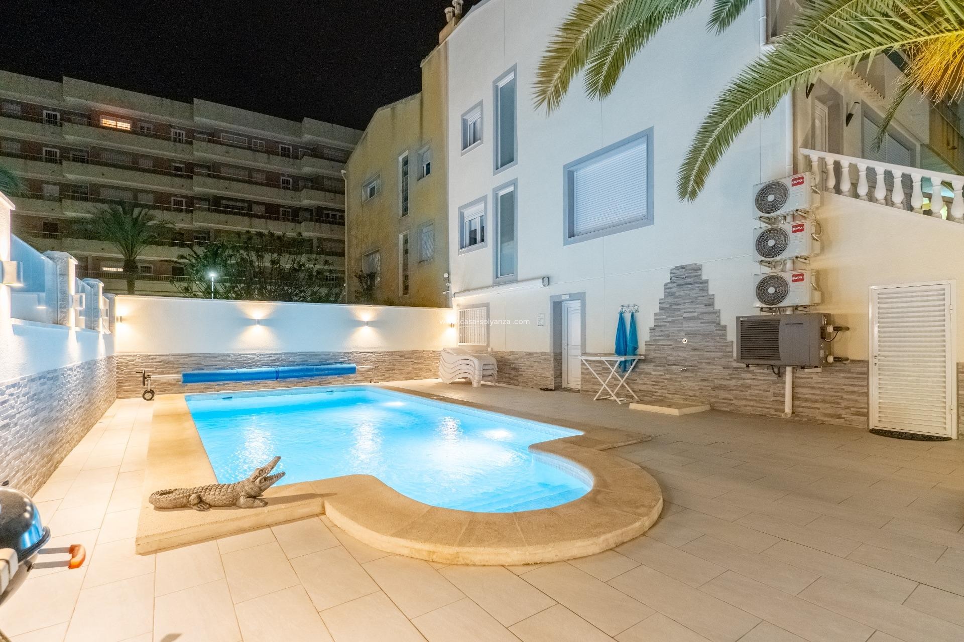 Wiederverkauf - Stadthaus - Torrevieja - Punta Prima