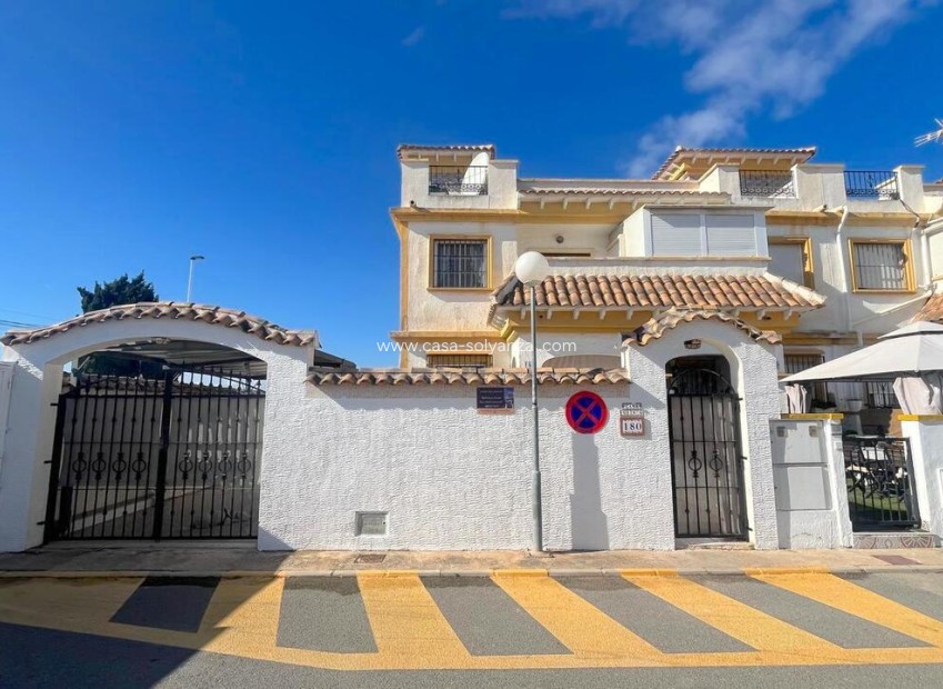 Wiederverkauf - Stadthaus - Torrevieja