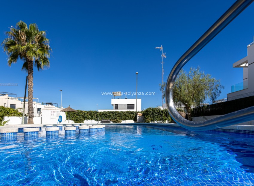 Wiederverkauf - Stadthaus - Villamartin - Villamartín